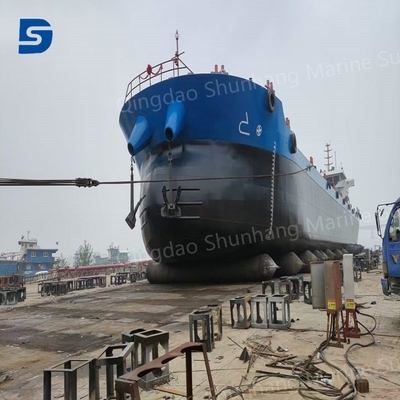 การ dock และ undocking ของเรือ Airbag ยางเรือ ขนาดสามารถปรับแต่งได้