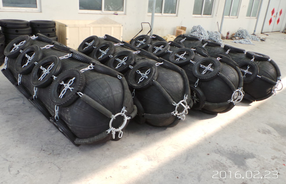 ISO17357 เรือดำน้ำพิทักษ์เรือยางกันกระแทกอุปกรณ์ชุบสังกะสีแบบจุ่มร้อน