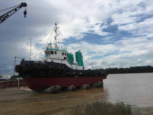 อู่ต่อเรือ ยางทางทะเล ถุงลมนิรภัย เรือ เรือ เทียบท่า เรือ เปิดตัว ถุงลมนิรภัย