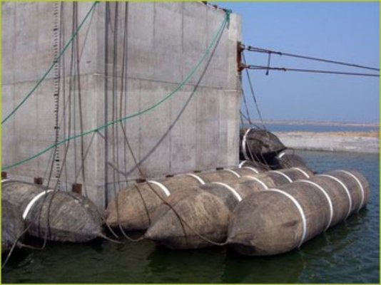 ถุงลมนิรภัยกู้ภัยทางทะเลแบบลอยตัวเปิดตัวเรือกู้ภัยยางธรรมชาติ