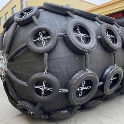 0.08mpa เรือยางกันกระแทก Docking 2500 X 5000mm Yokohama Pneumatic Rubber Fender